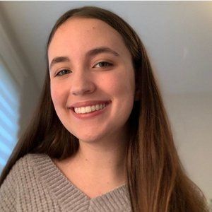 Meet your Posher, Nina